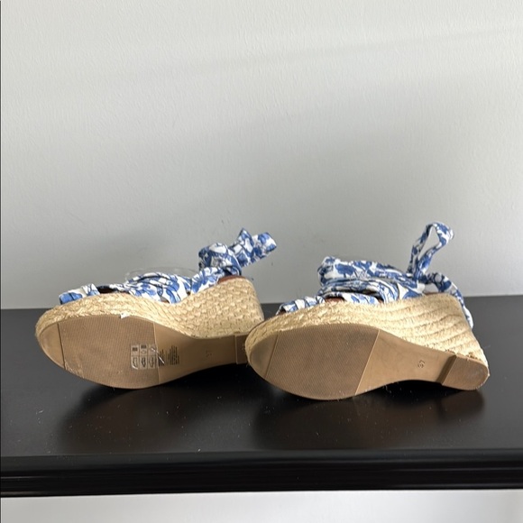 H&M Elegant Blue Patterned Wedge Sandals Sz 37/6.5 - Picture 10 of 14